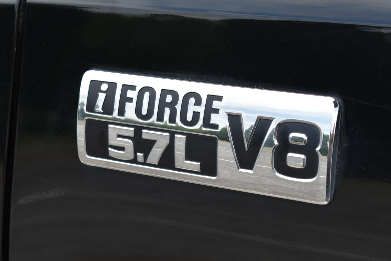 Toyota Tundra Limited 5.7L FFV CrewMax 2WD 2016