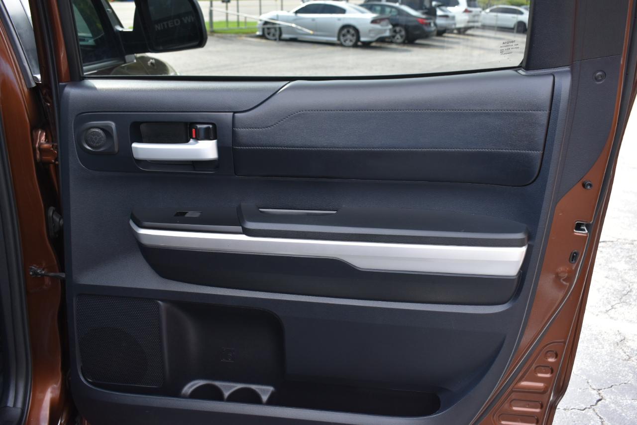 Toyota Tundra Limited 5.7L FFV CrewMax 4WD 2014