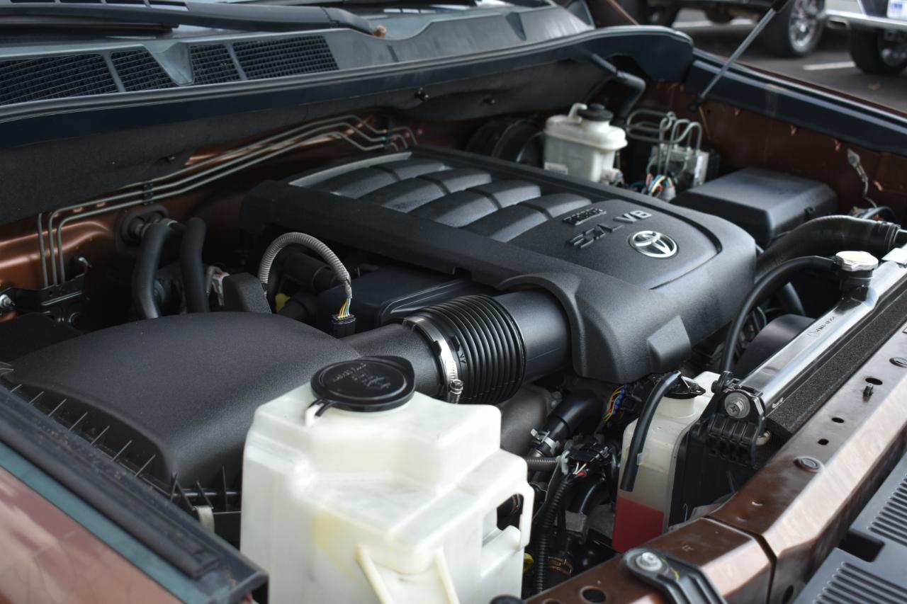 Toyota Tundra Limited 5.7L FFV CrewMax 4WD 2014