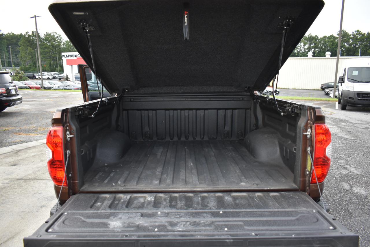 Toyota Tundra Limited 5.7L FFV CrewMax 4WD 2014