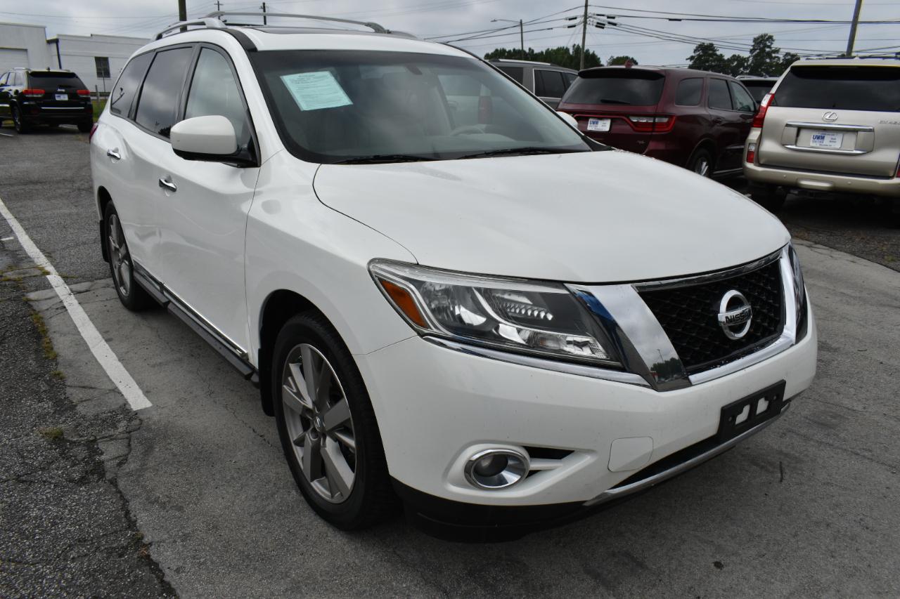 Nissan Pathfinder Platinum 4D SUV 4WD 2014