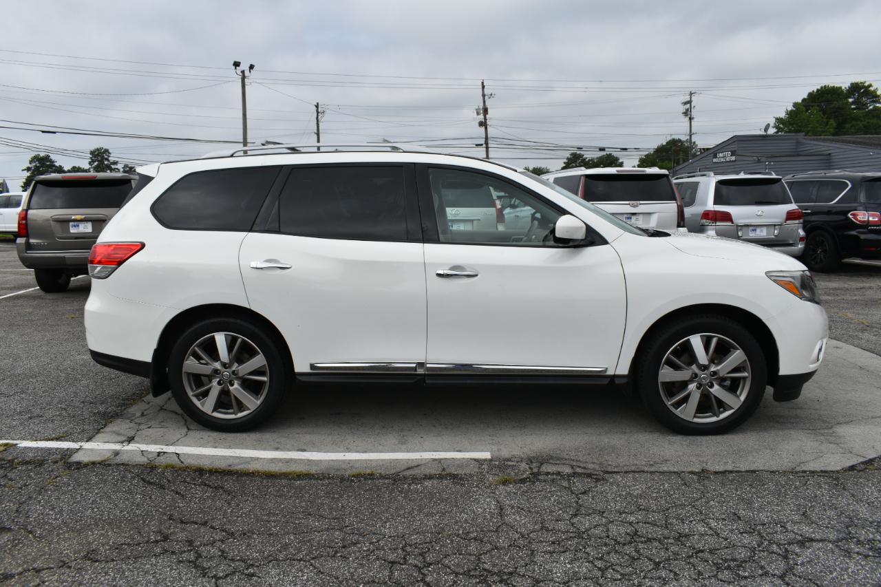 Nissan Pathfinder Platinum 4D SUV 4WD 2014