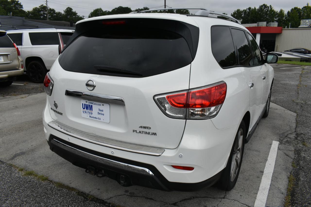 Nissan Pathfinder Platinum 4D SUV 4WD 2014