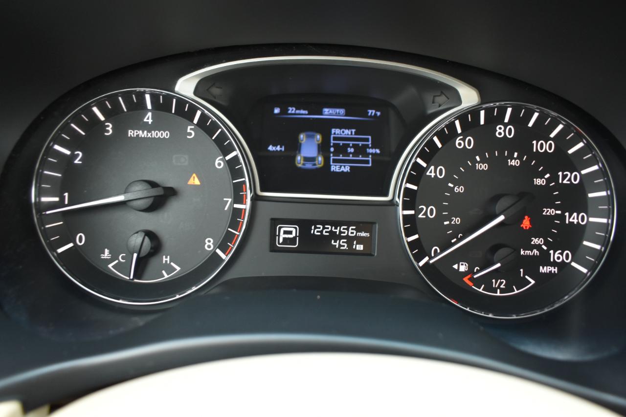 Nissan Pathfinder Platinum 4D SUV 4WD 2014