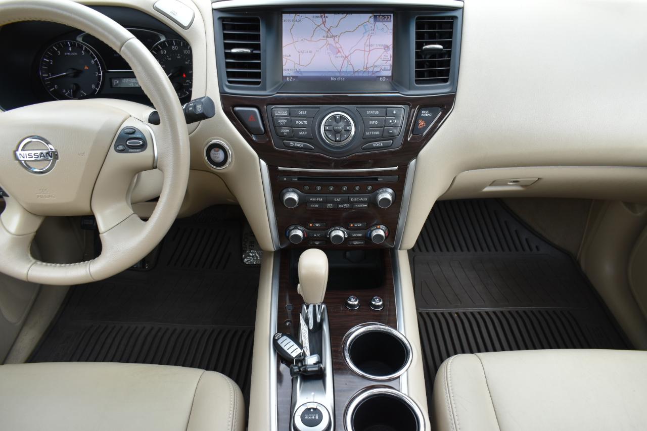 Nissan Pathfinder Platinum 4D SUV 4WD 2014