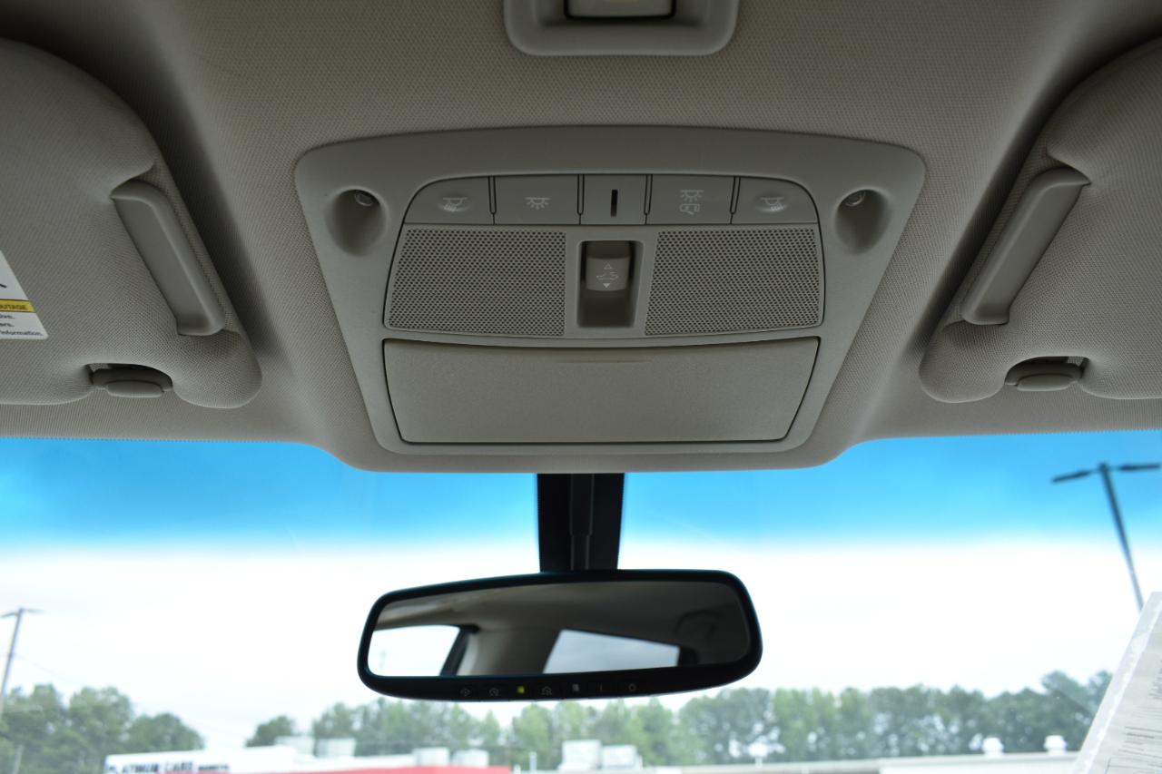 Nissan Pathfinder Platinum 4D SUV 4WD 2014