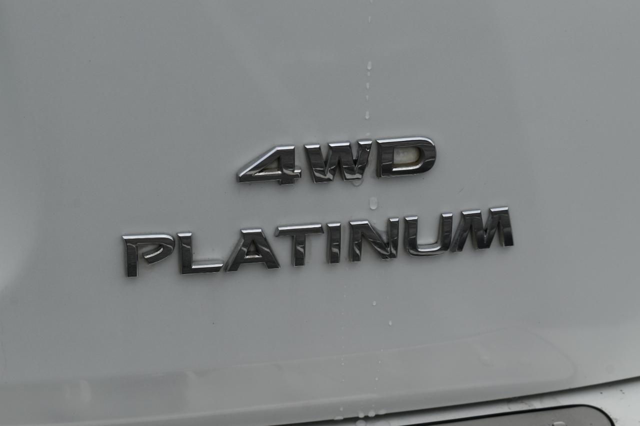 Nissan Pathfinder Platinum 4D SUV 4WD 2014