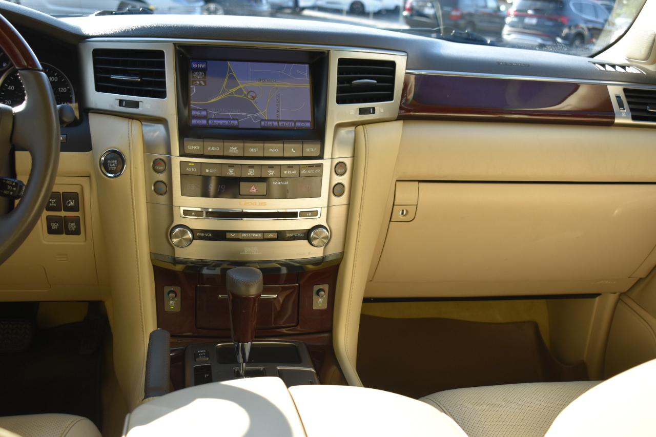 Lexus LX 570 Sport Utility 2013