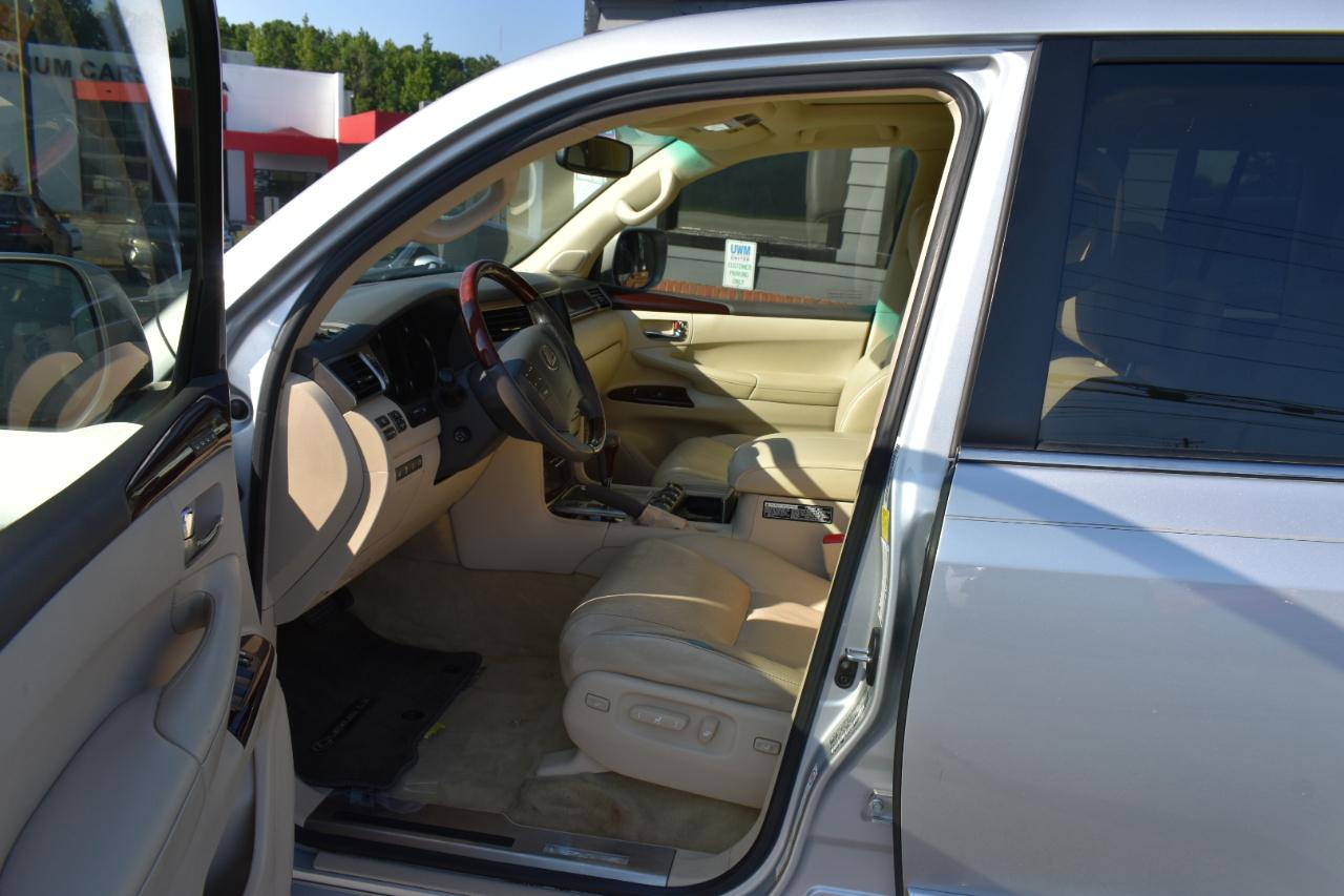Lexus LX 570 Sport Utility 2013