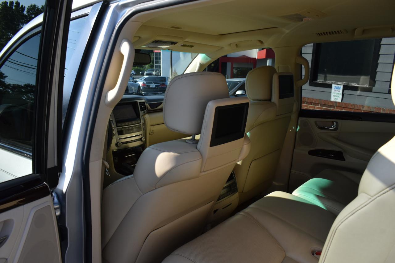 Lexus LX 570 Sport Utility 2013