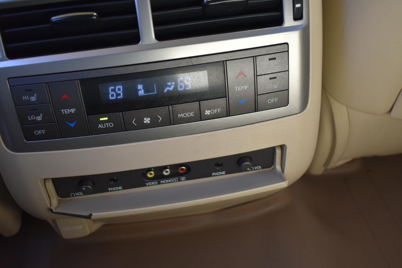 Lexus LX 570 Sport Utility 2013