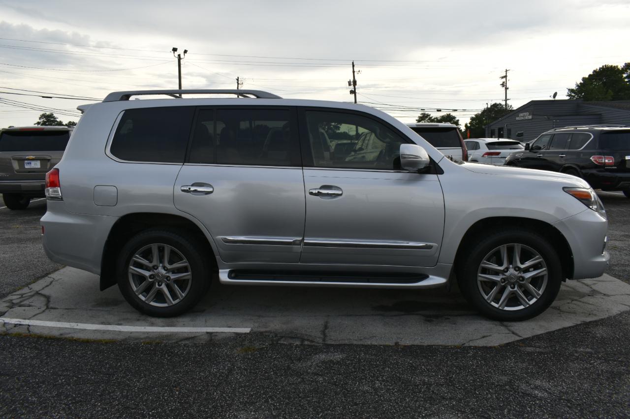 Lexus LX 570 Sport Utility 2013