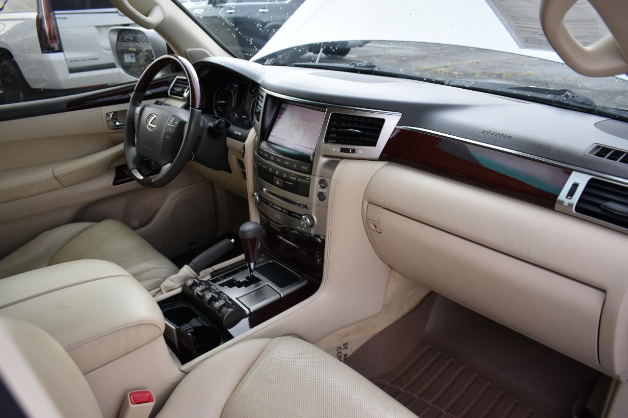 Lexus LX 570 Sport Utility 2013