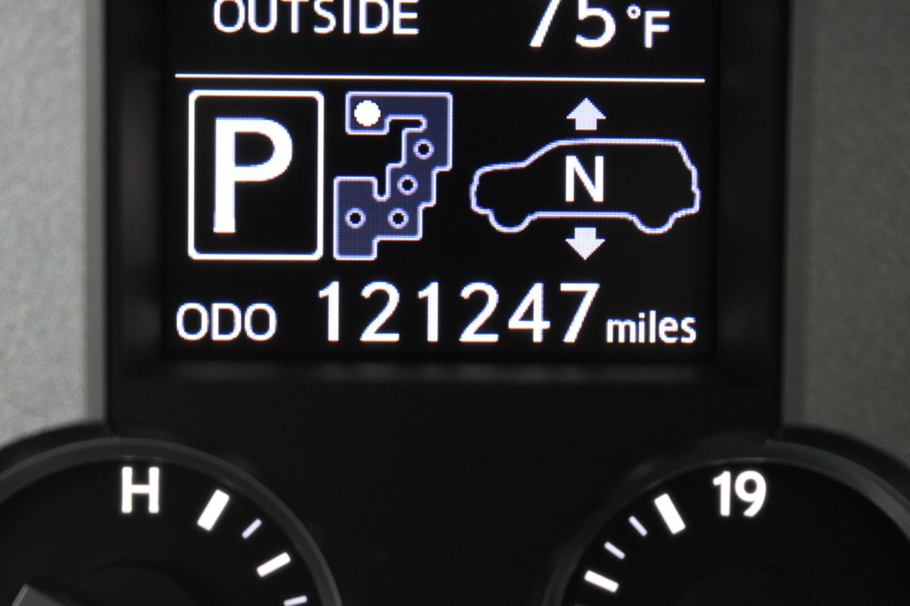 Lexus LX 570 Sport Utility 2013