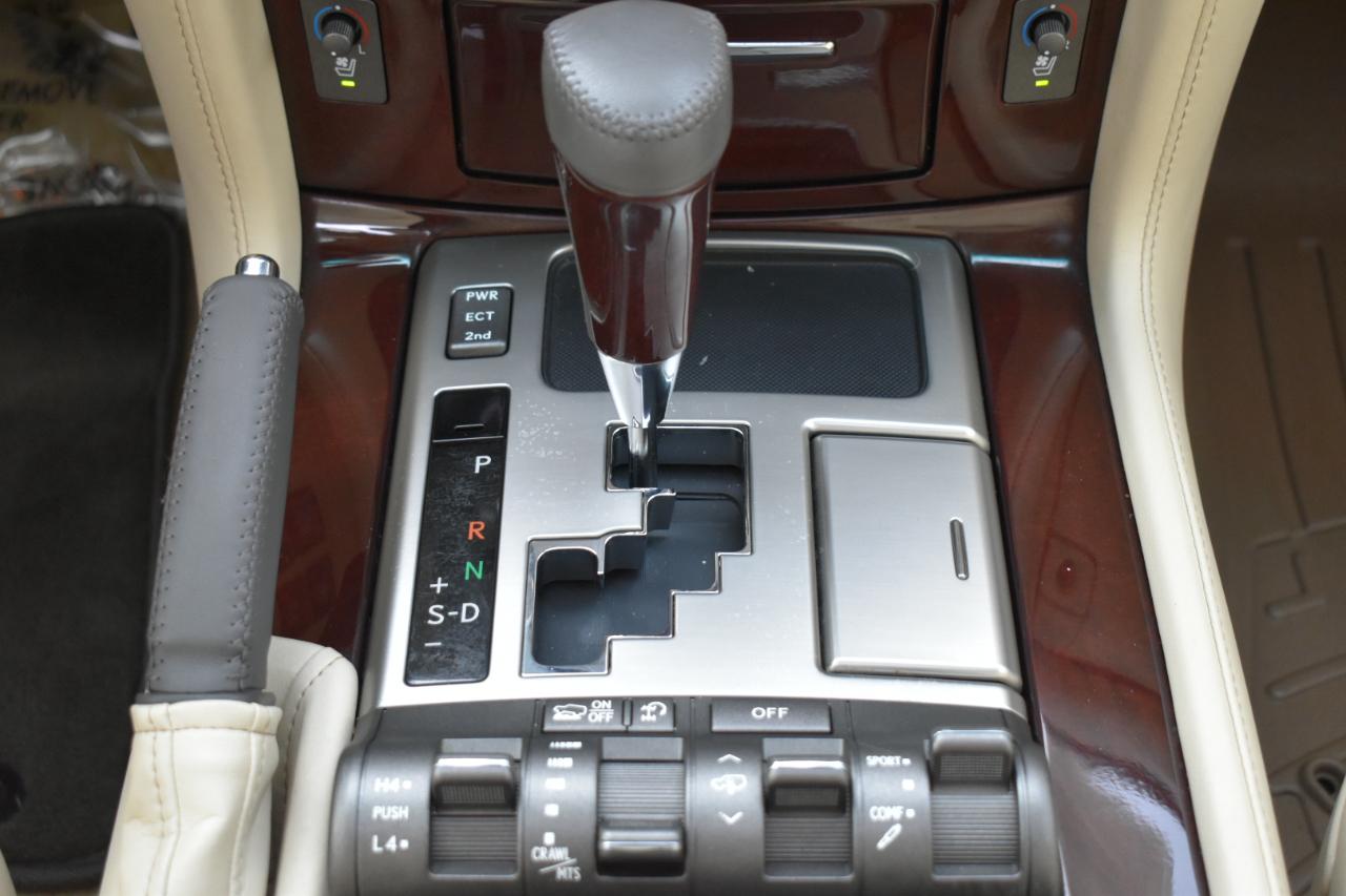 Lexus LX 570 Sport Utility 2013