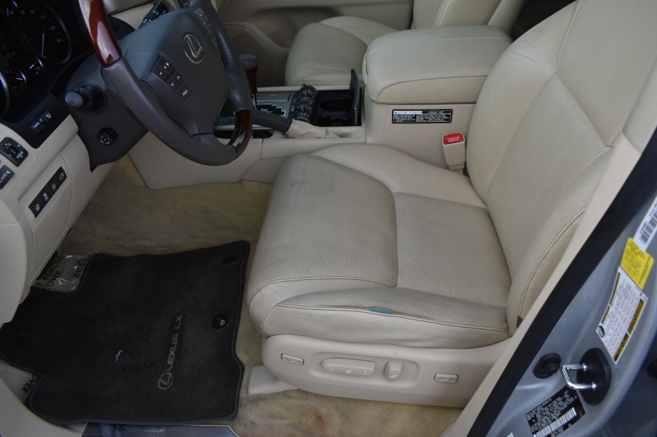 Lexus LX 570 Sport Utility 2013