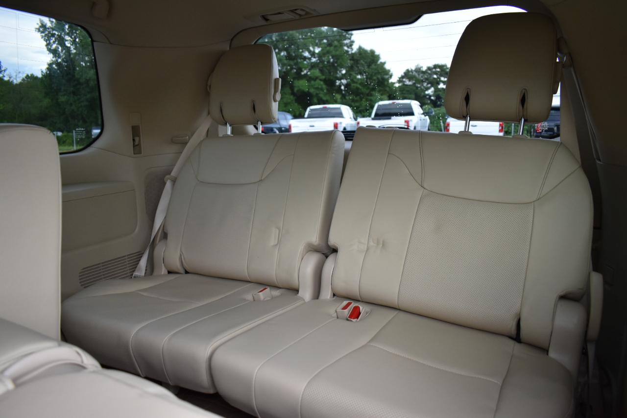 Lexus LX 570 Sport Utility 2013