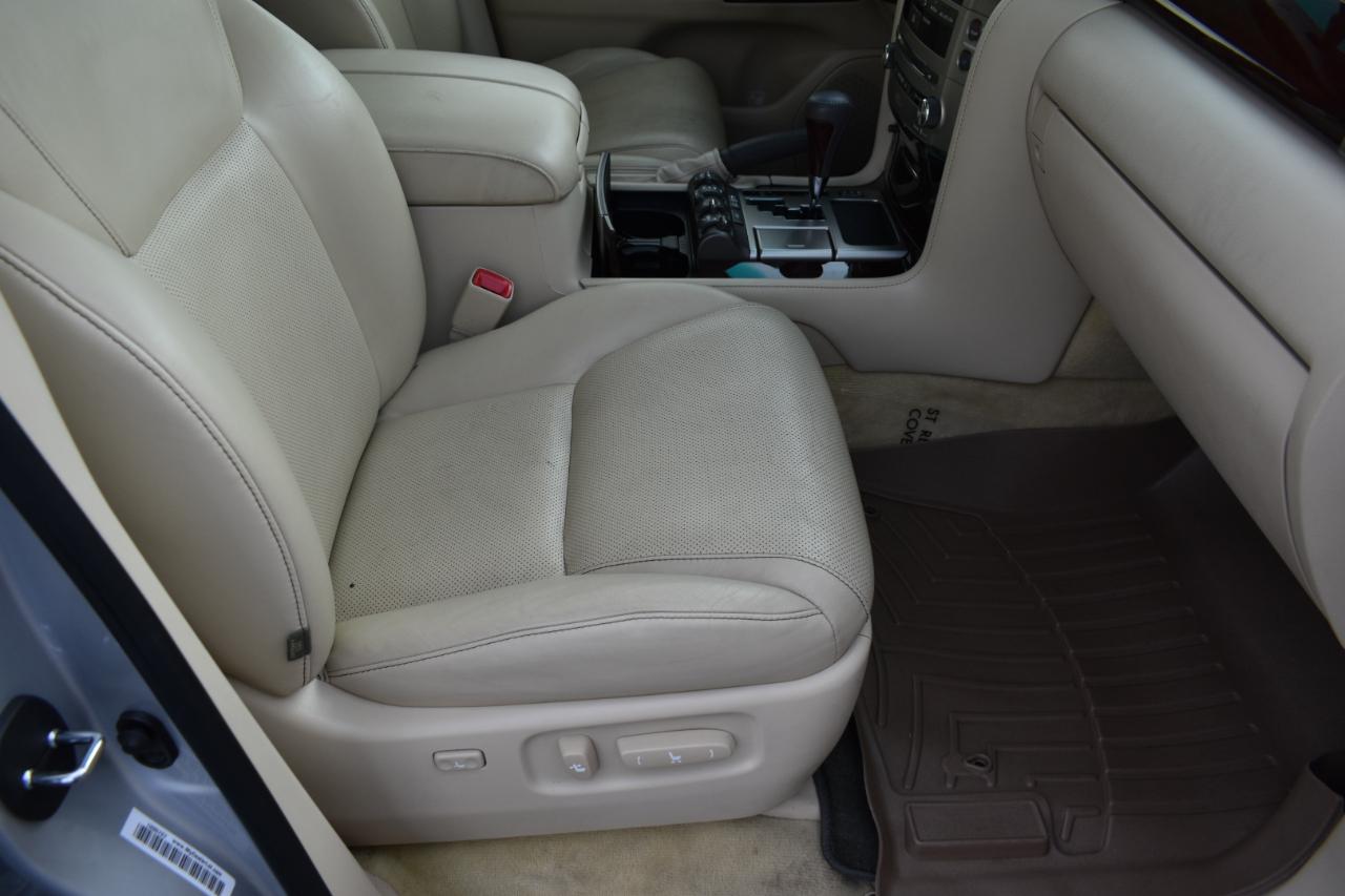 Lexus LX 570 Sport Utility 2013