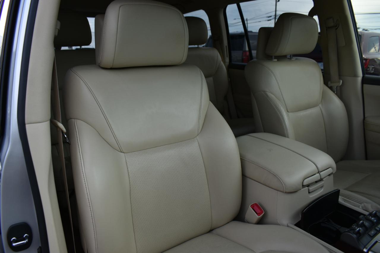 Lexus LX 570 Sport Utility 2013