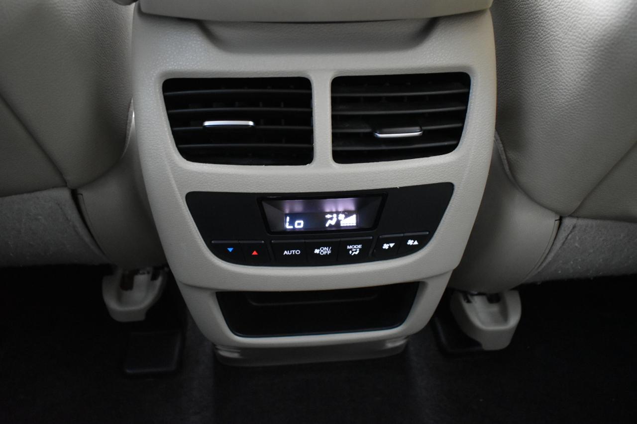 Acura MDX 6-Spd AT w/Tech Package 2015