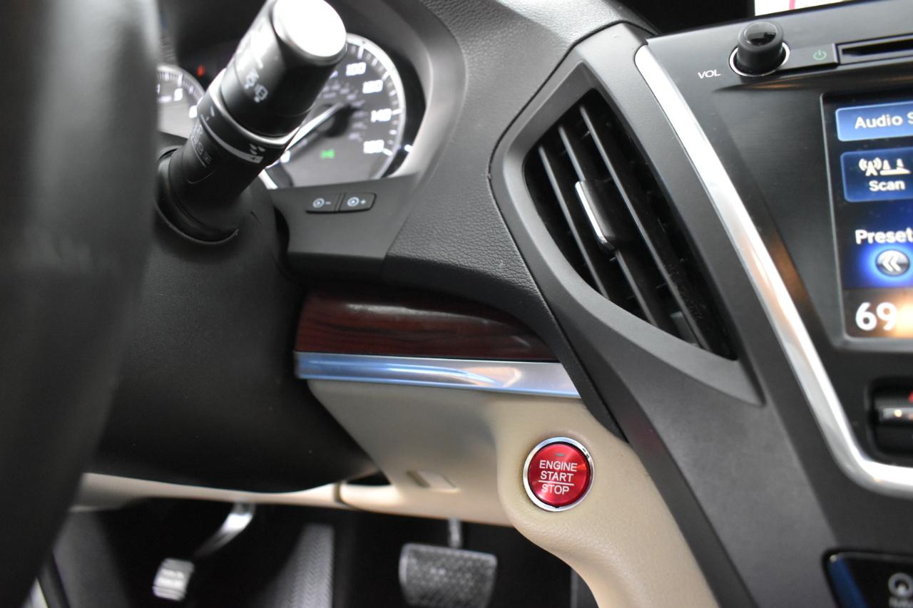 Acura MDX 6-Spd AT w/Tech Package 2015