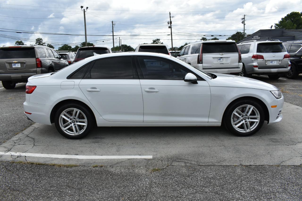 Audi A4 2.0T Premium Sedan 2017