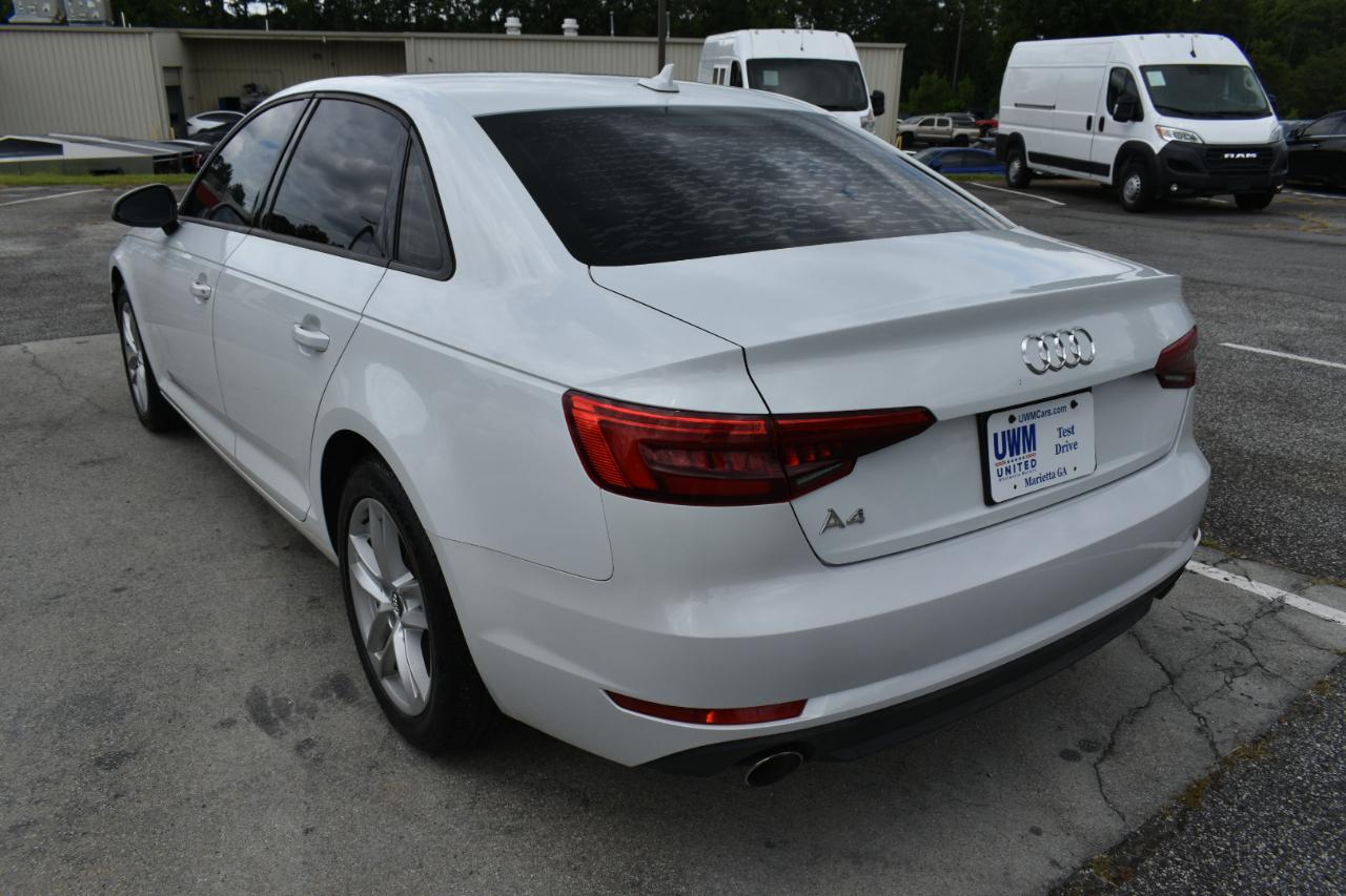Audi A4 2.0T Premium Sedan 2017