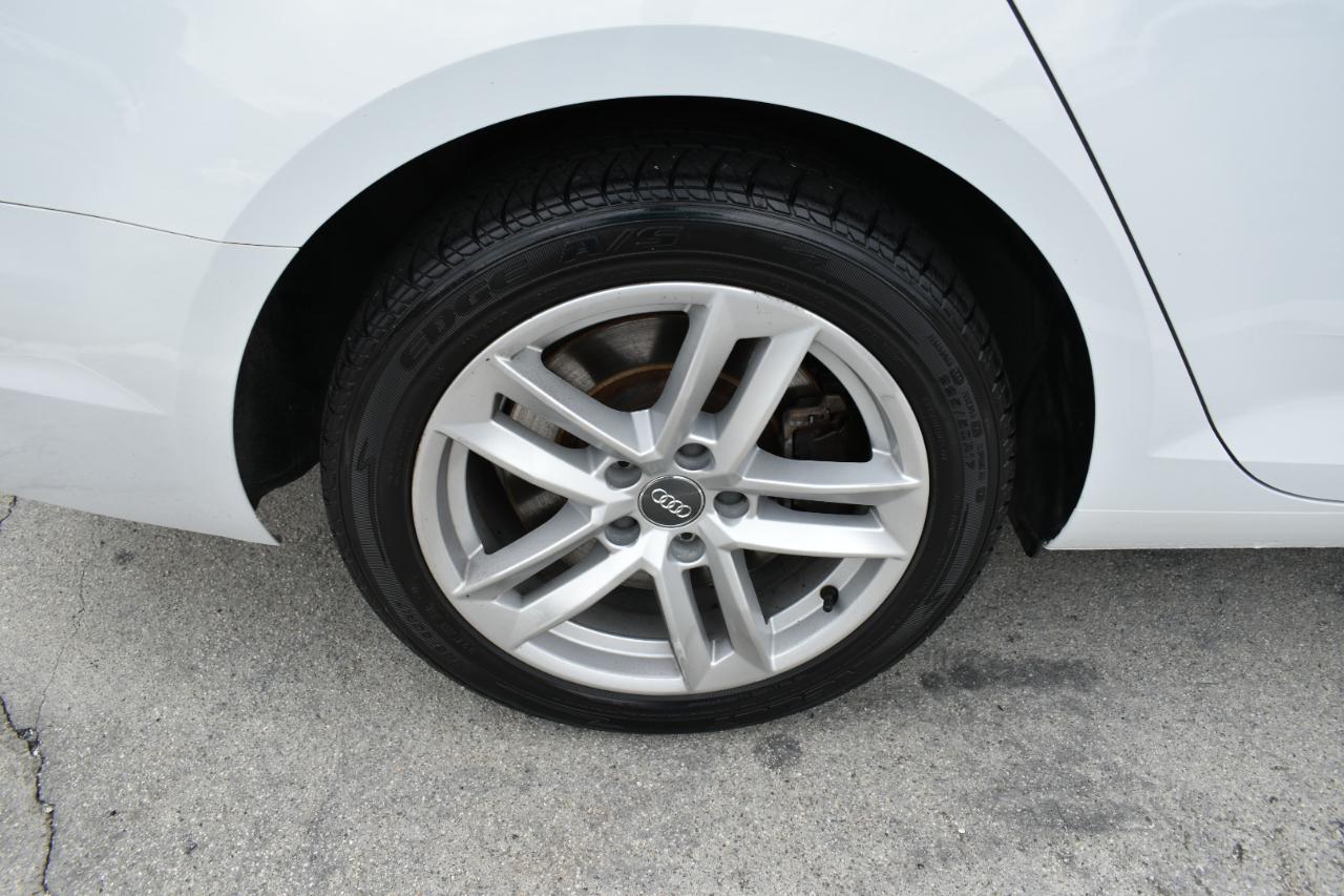 Audi A4 2.0T Premium Sedan 2017