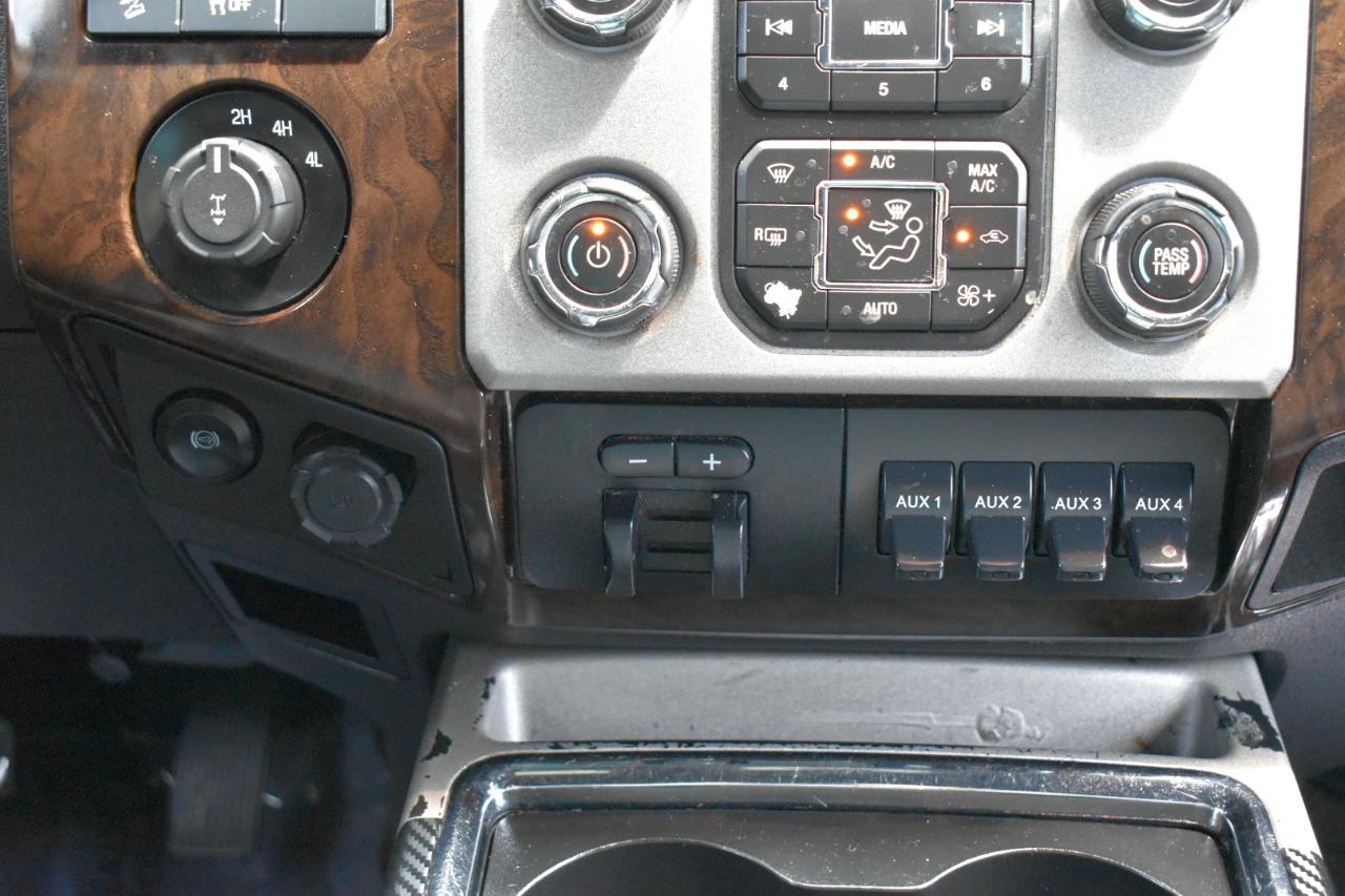 Ford F-250 SD Platinum Crew Cab 4WD 2015