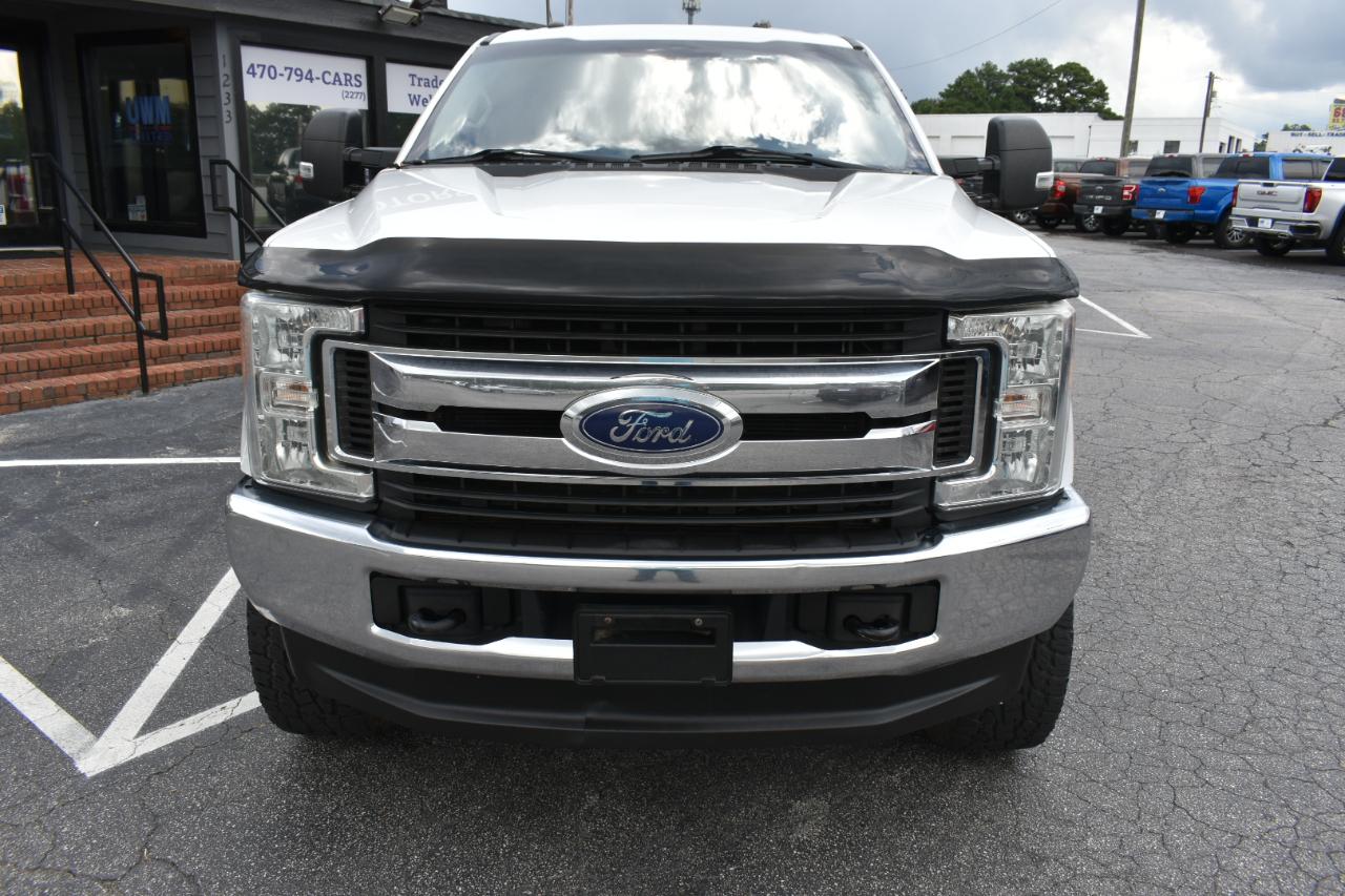 Ford F-250 SD XLT Crew Cab 4WD 2017