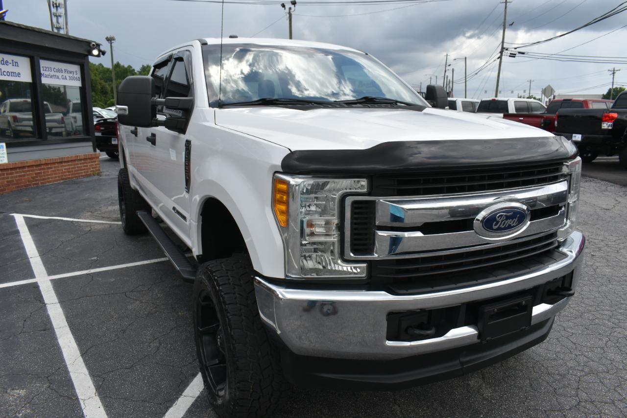 Ford F-250 SD XLT Crew Cab 4WD 2017