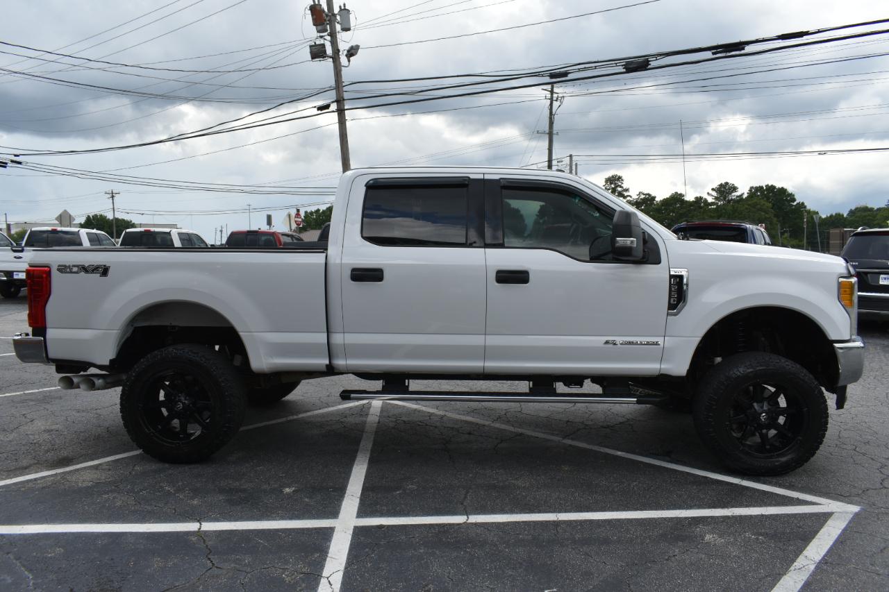 Ford F-250 SD XLT Crew Cab 4WD 2017