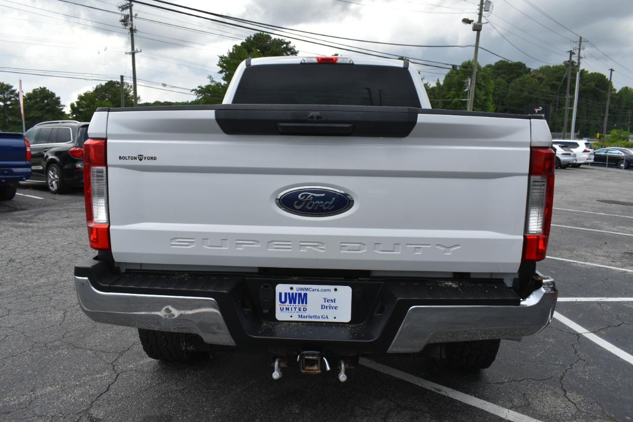Ford F-250 SD XLT Crew Cab 4WD 2017