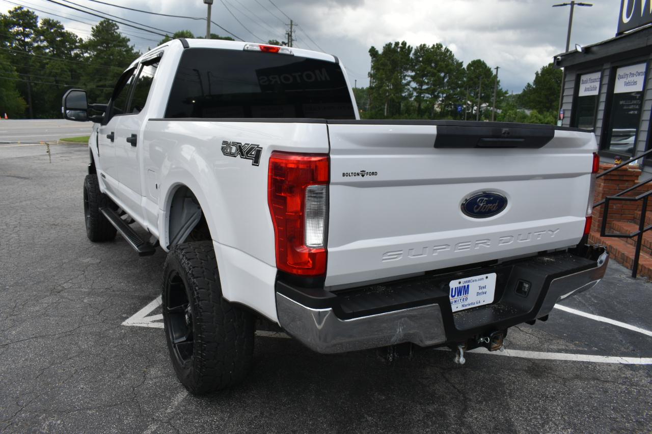 Ford F-250 SD XLT Crew Cab 4WD 2017