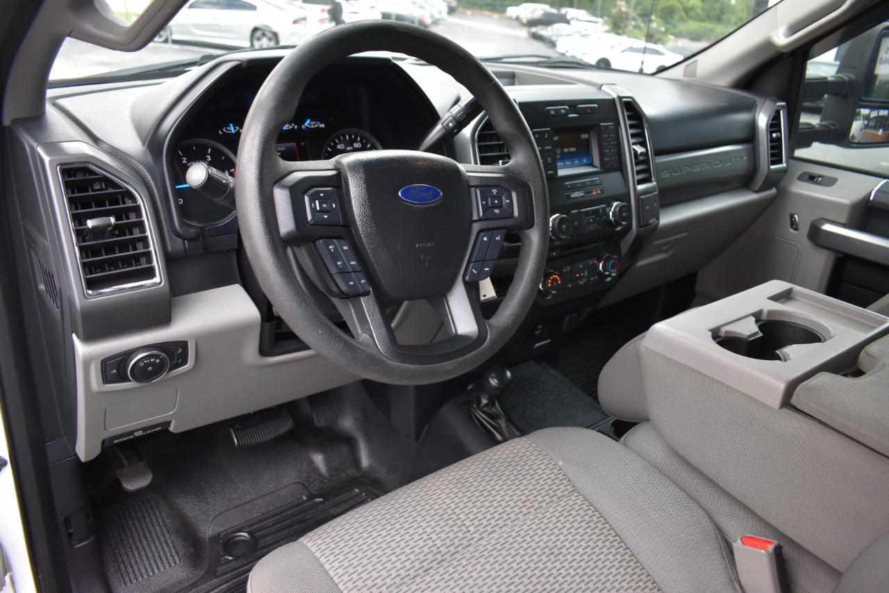 Ford F-250 SD XLT Crew Cab 4WD 2017