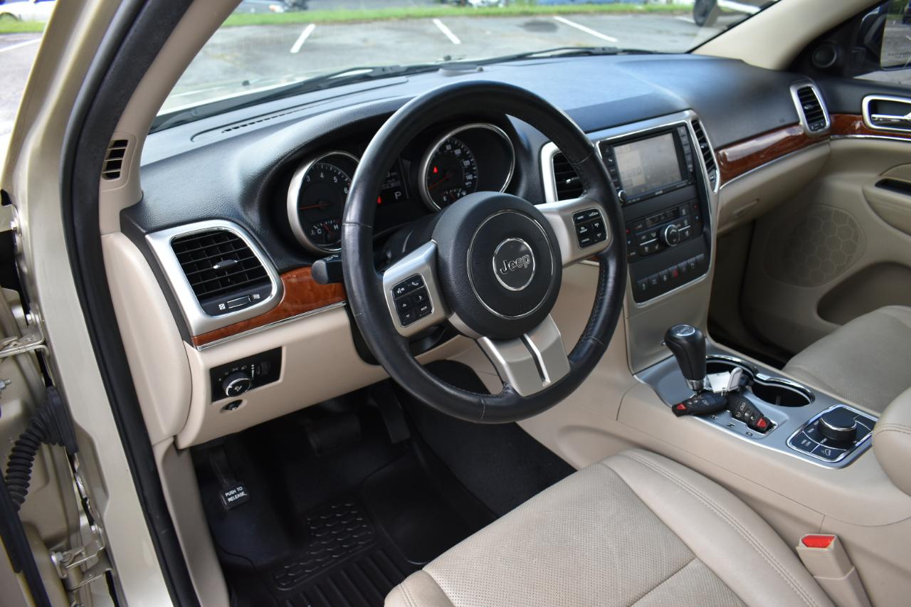 Jeep Grand Cherokee Limited 4WD 2011