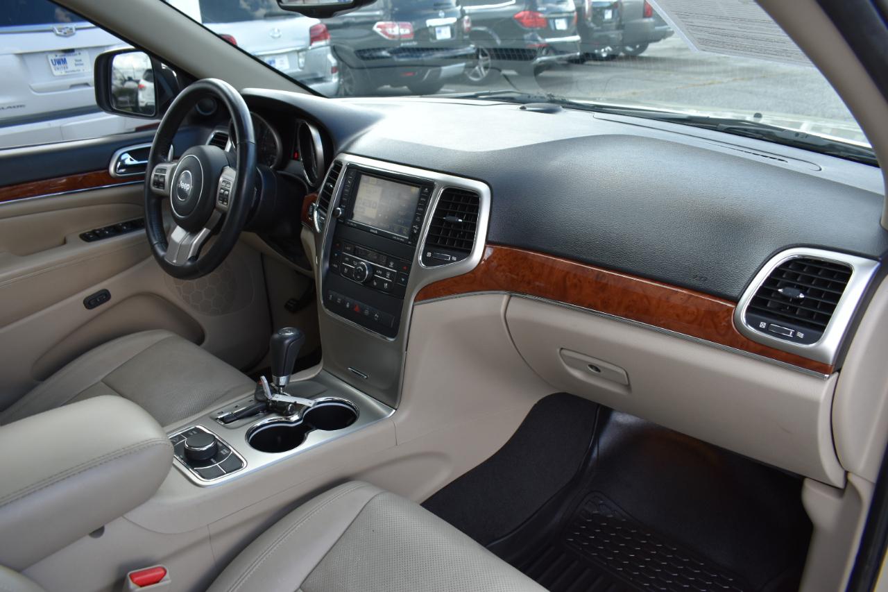 Jeep Grand Cherokee Limited 4WD 2011