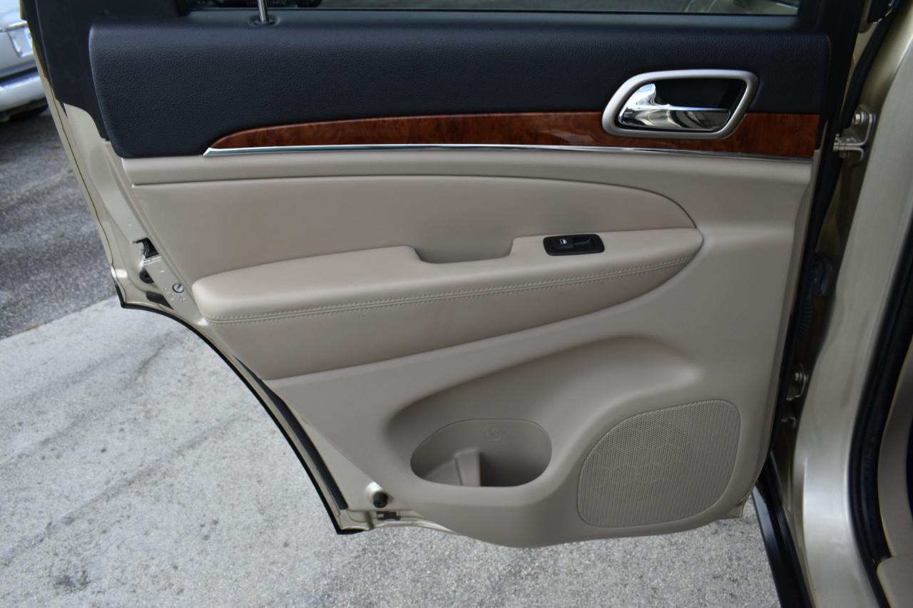 Jeep Grand Cherokee Limited 4WD 2011