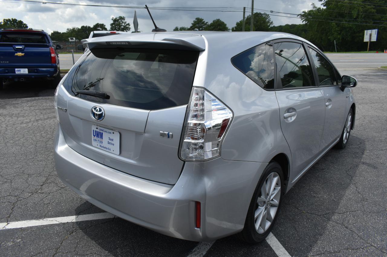 Toyota Prius V Two 2012