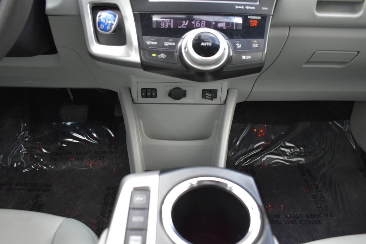 Toyota Prius V Two 2012