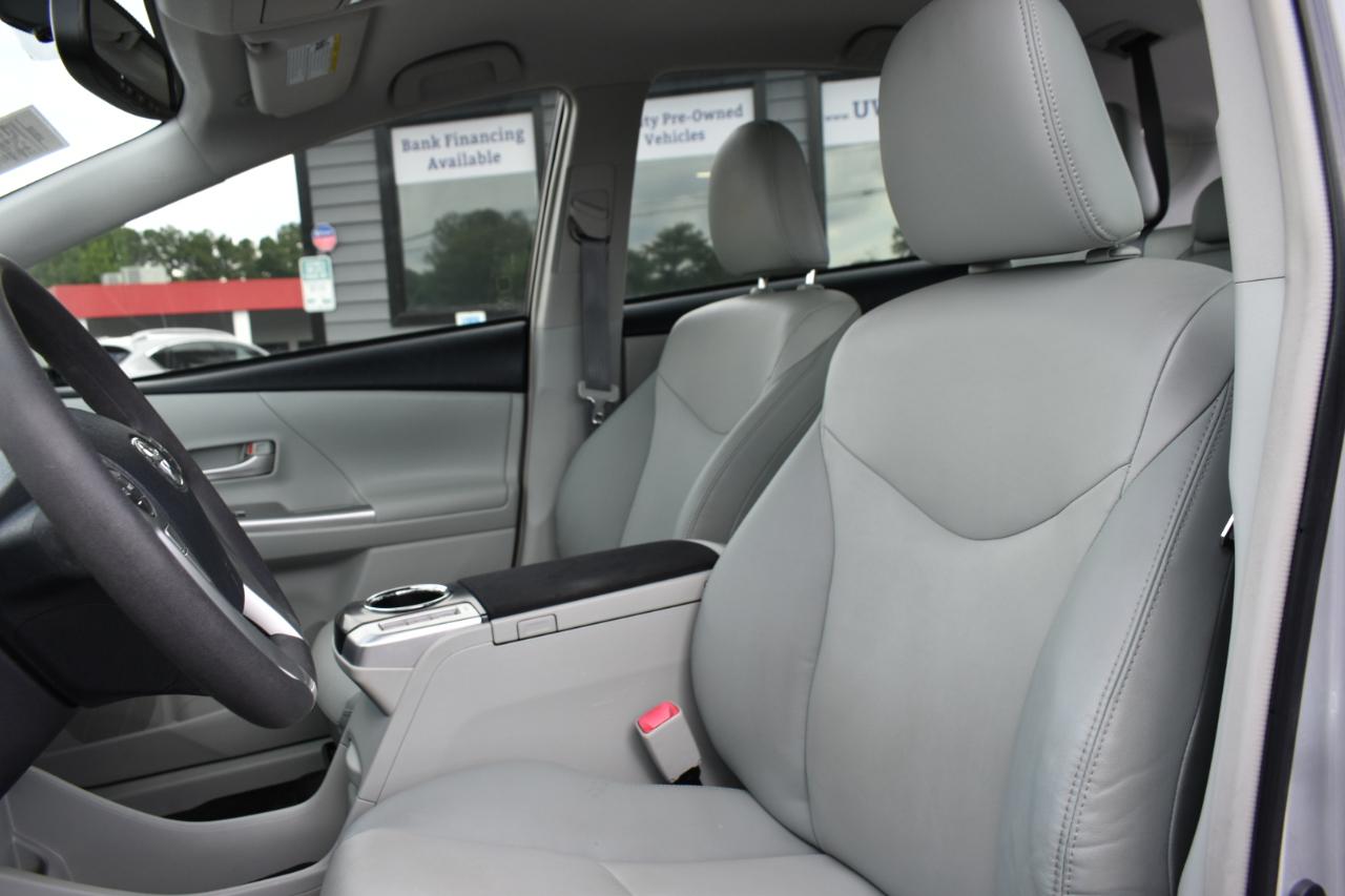 Toyota Prius V Two 2012