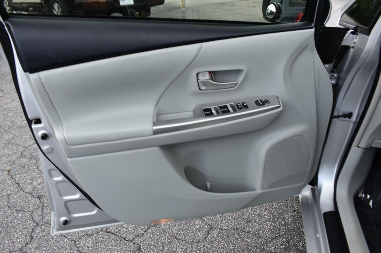 Toyota Prius V Two 2012