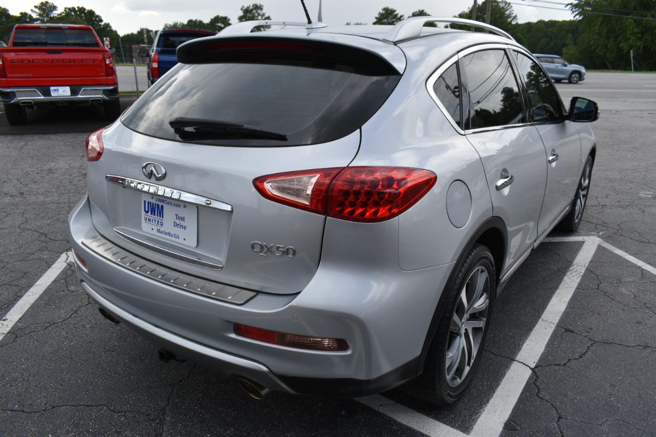 Infiniti QX50 Base RWD 2017