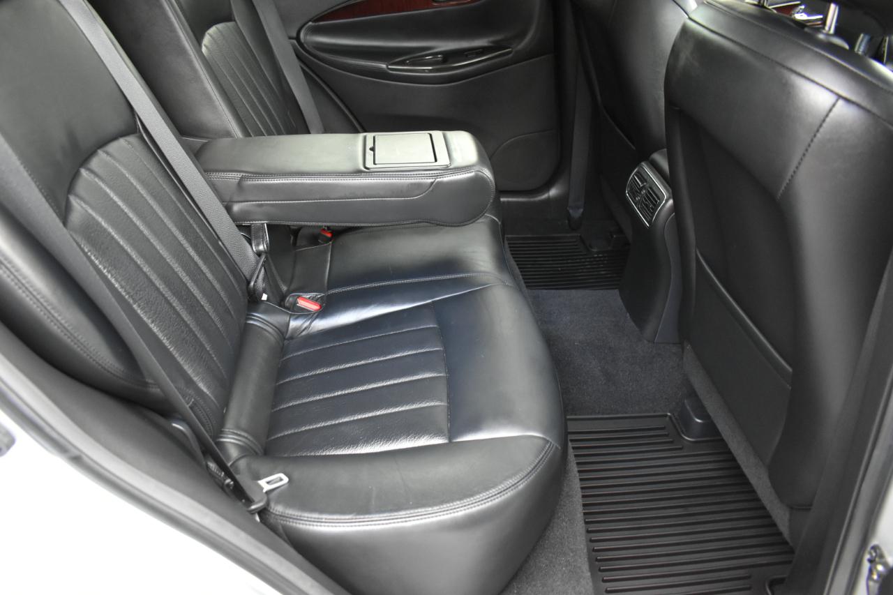 Infiniti QX50 Base RWD 2017