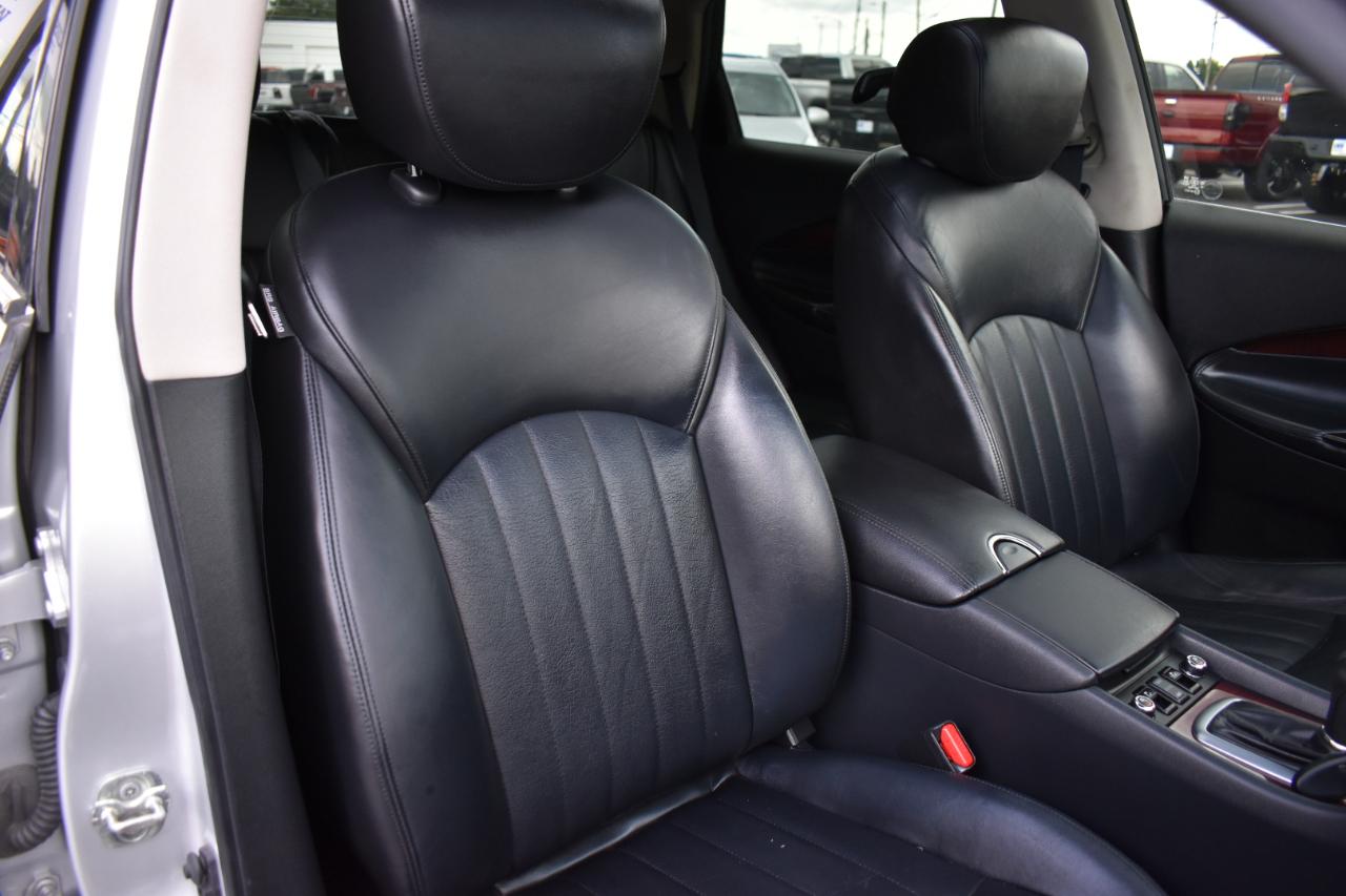Infiniti QX50 Base RWD 2017