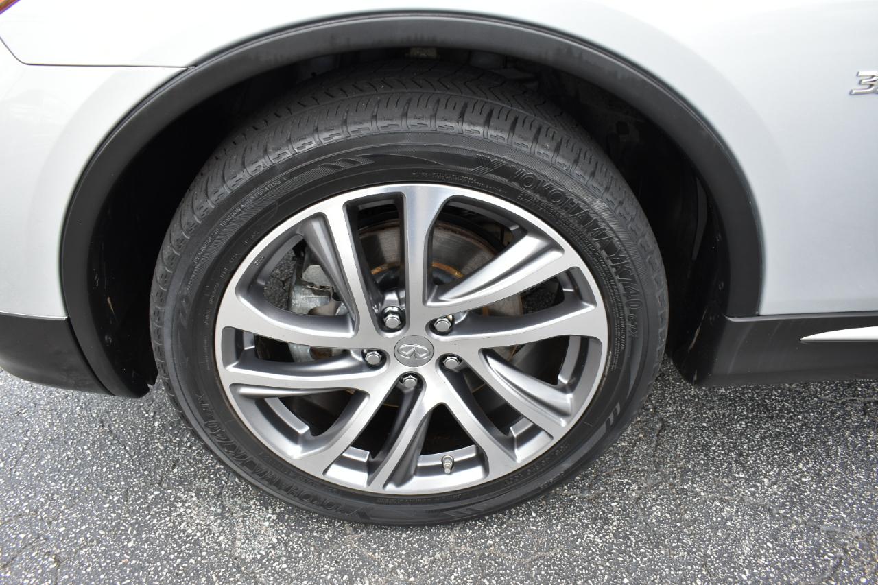 Infiniti QX50 Base RWD 2017