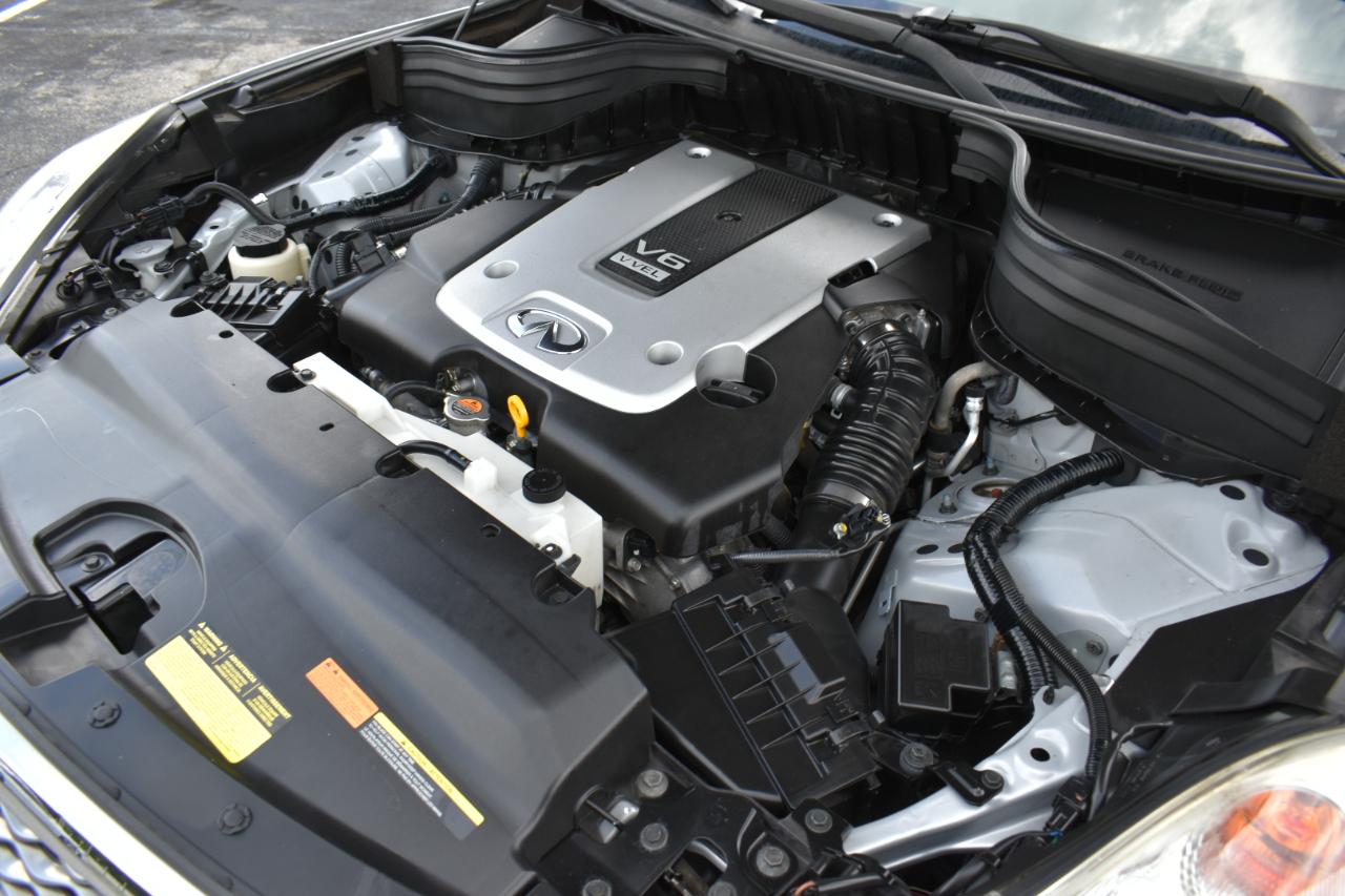 Infiniti QX50 Base RWD 2017