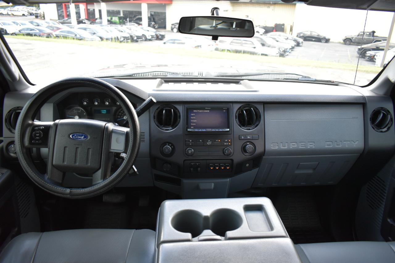 Ford F-250 SD XL Crew Cab 4WD 2012