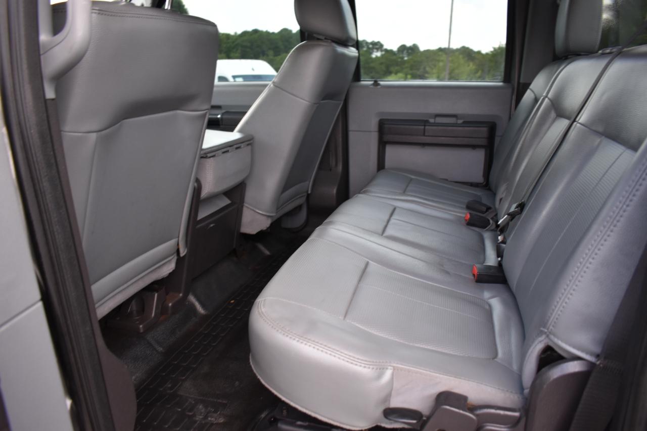 Ford F-250 SD XL Crew Cab 4WD 2012