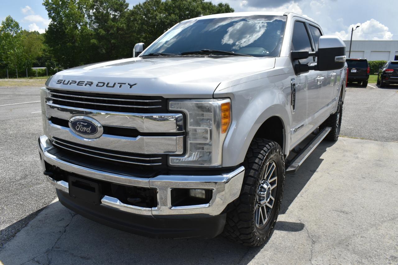 Ford F-250 SD Lariat Crew Cab 4WD 2017